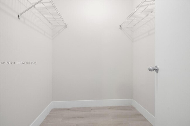 Building Photo - 3056 Shipping Ave