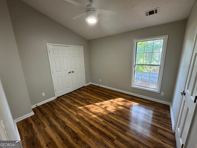 Building Photo - 2080 Racquet Club Cir NW