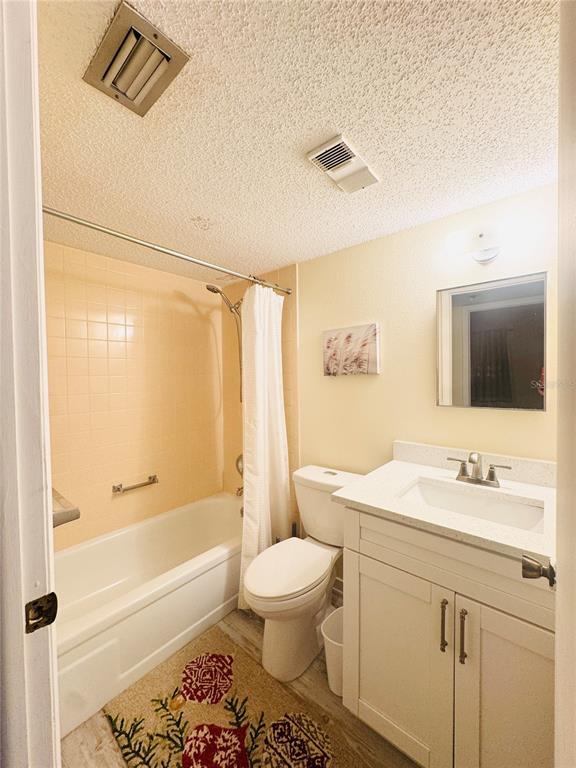 Building Photo - 1750 Belleair Forest Dr