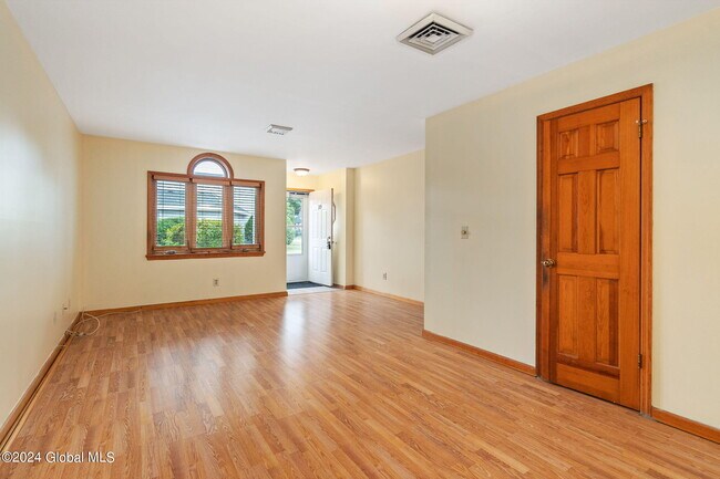 Building Photo - 222 North Ten Broeck Street