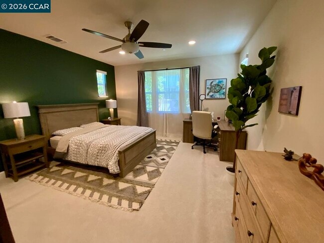 Building Photo - 472 Persimmon Common