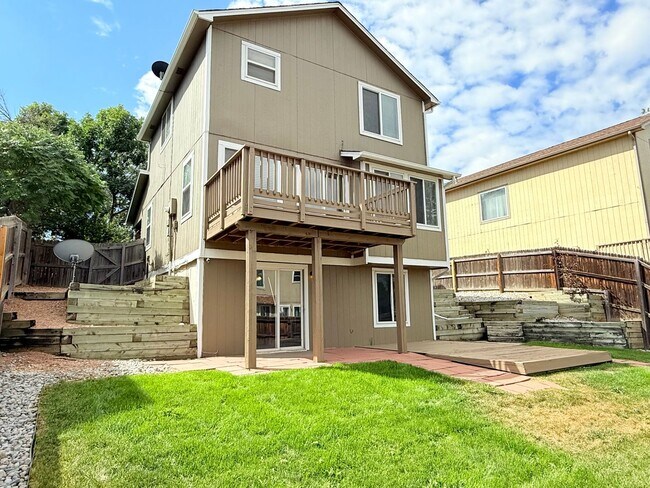 Building Photo - Conveniently Located Home in East Quincy H...