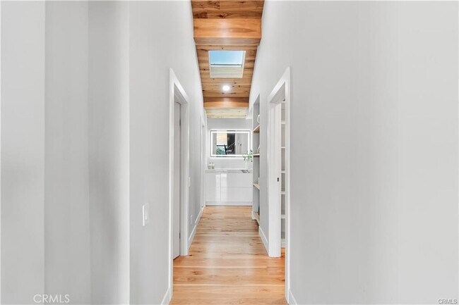 Building Photo - 8566 Hollywood Blvd