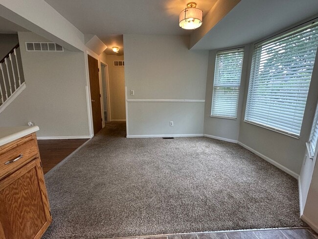 Building Photo - Delhi- Spacious 3 bedroom 2 bath in OHSD