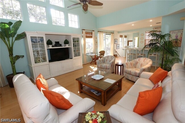Building Photo - 25100 Goldcrest Dr