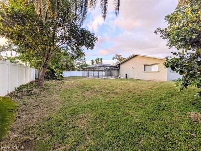 Building Photo - 1548 Whiskey Creek Dr