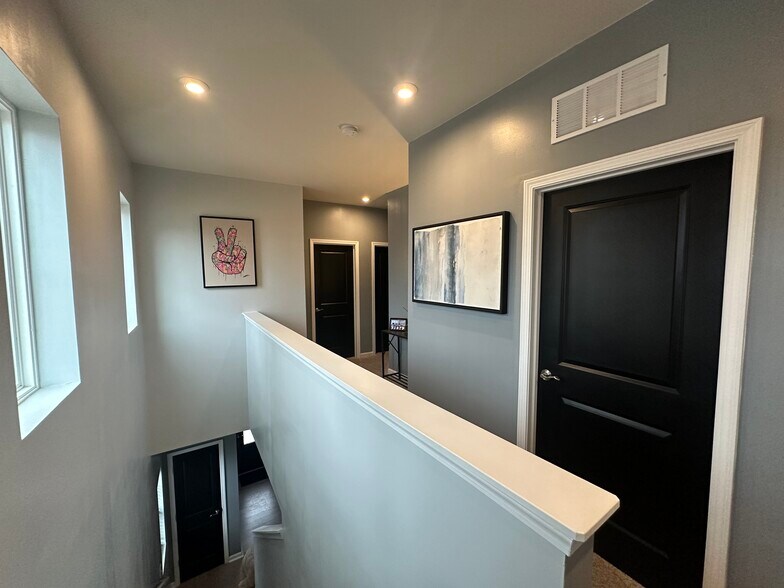 Building Photo - 7002 Fairmile Run