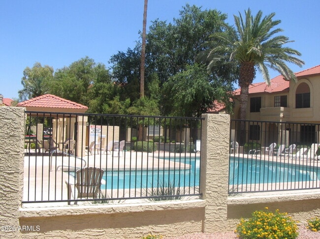 Building Photo - 3930 W Monterey St