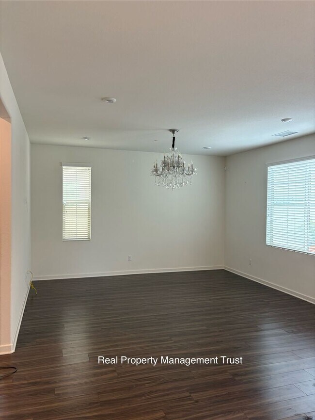 Building Photo - Meticulously Cared for Condo for Rent