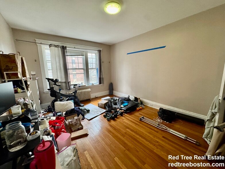 Building Photo - 63 Longwood Ave