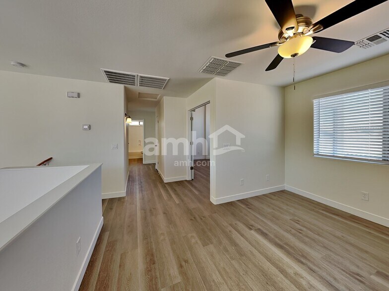 Building Photo - 1286 N 161st Ave