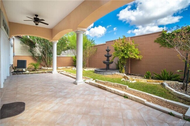 Building Photo - 2622 Easy St