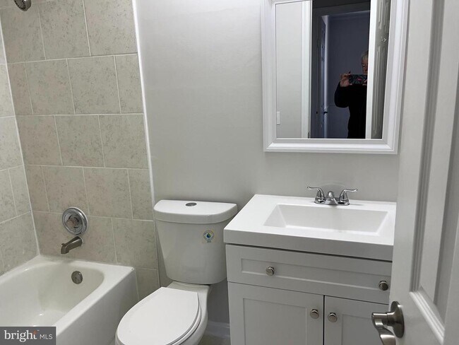 Building Photo - 10503 Greta Lynn Ct