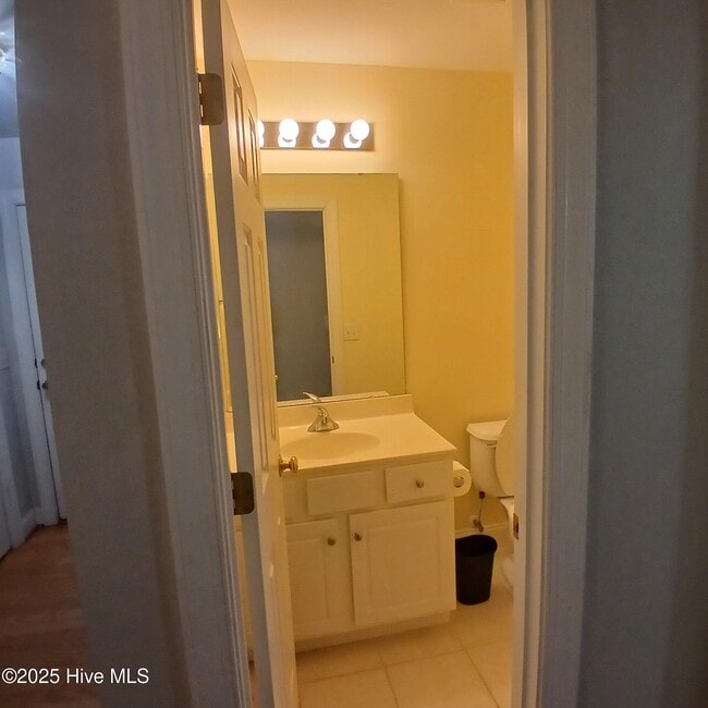 Building Photo - 4999 Glen Cove Dr SE