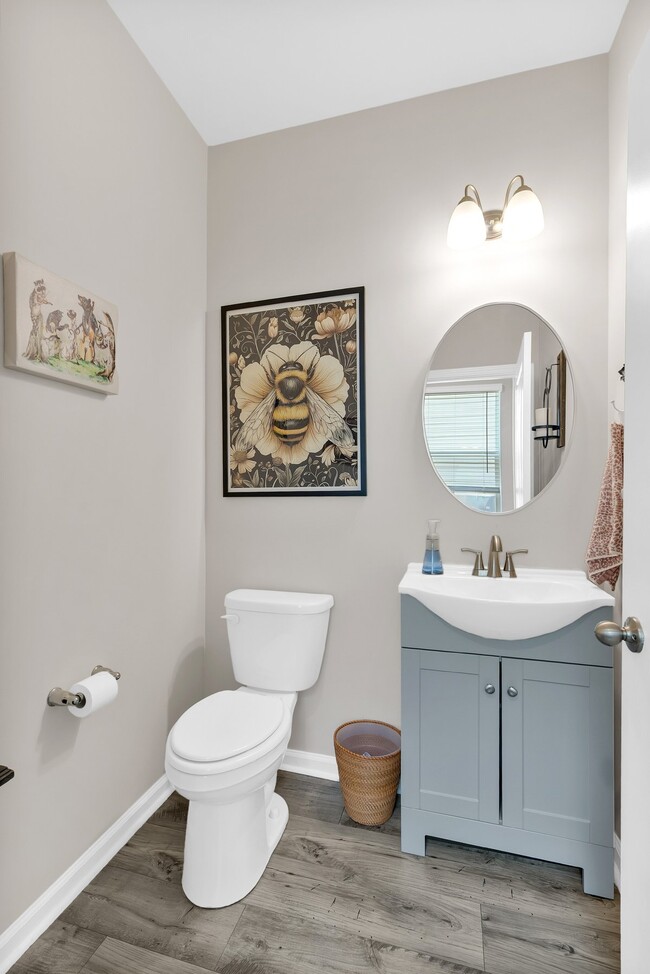 Building Photo - 376 Brennan Dr