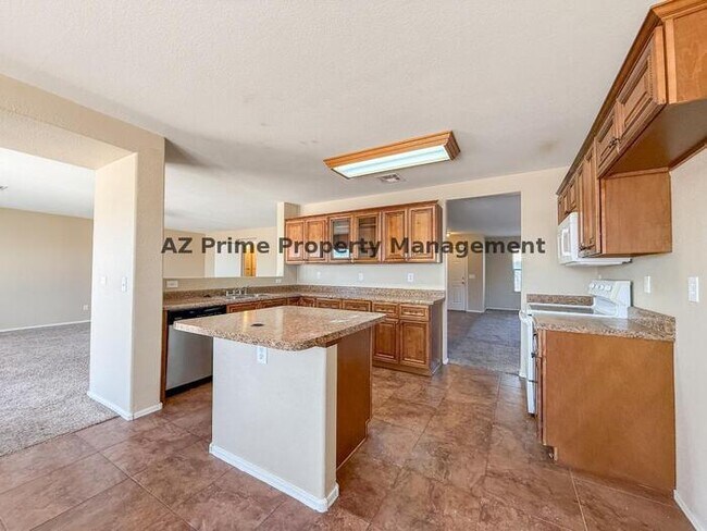 Building Photo - 583 W Racine Loop