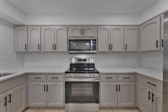 Building Photo - 6404 N Park Dr