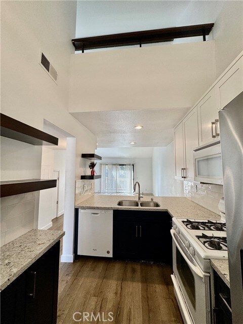 Building Photo - 123 Lemon Grove