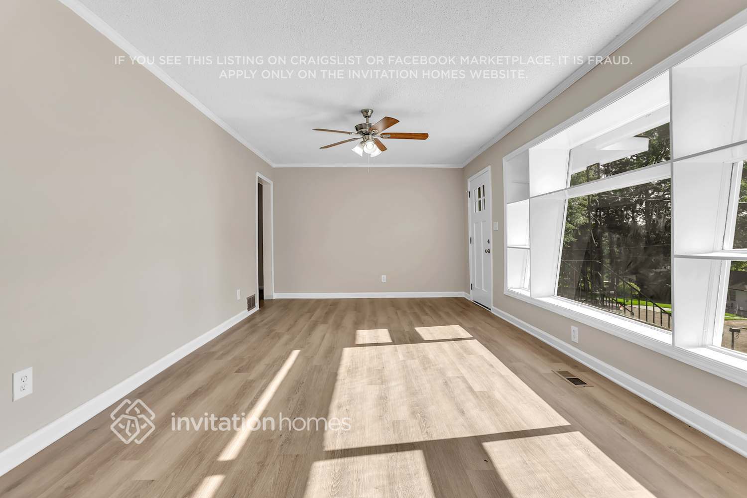 Building Photo - 1959 Laurel Ln