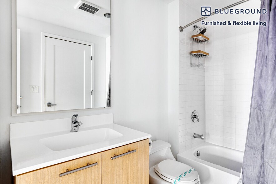 Building Photo - 285 Third Street-SI FL8-ID593