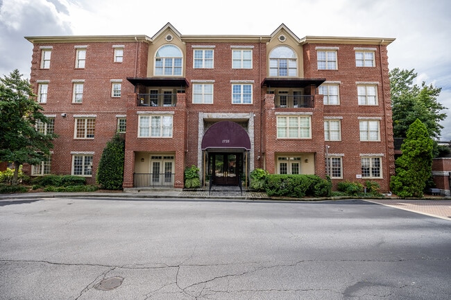 Building Photo - 1735 Peachtree St NE