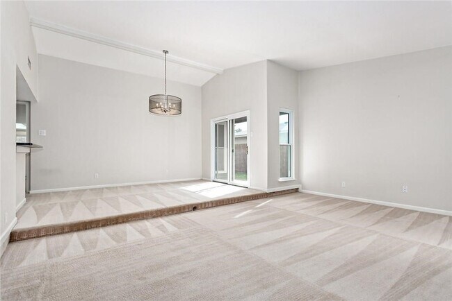 Building Photo - 5000 Goodwin Dr