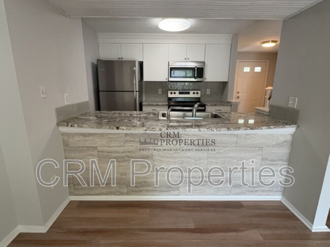 Building Photo - 9430 Aspen Grove Ln