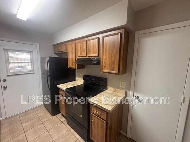 Building Photo - 4638 Lighthouse Cir
