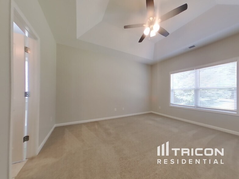 Building Photo - 56 Chimney Springs Dr SW