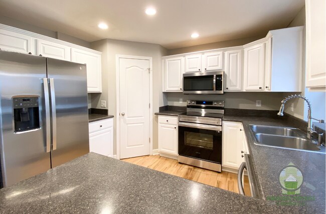 Building Photo - 9 Jude Ct