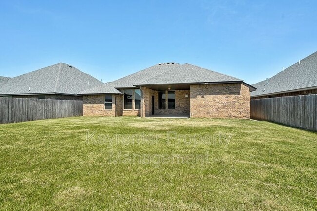 Building Photo - 204 SW 167th St