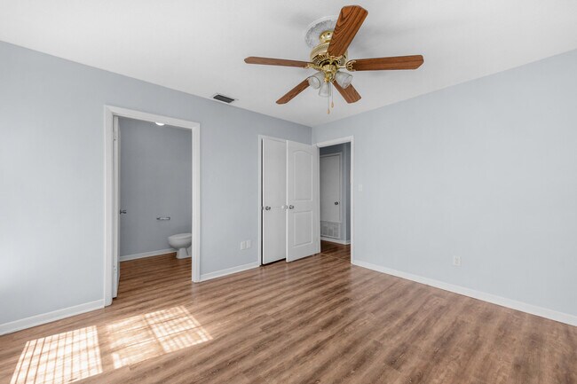 Building Photo - 10150 Guidy Ln