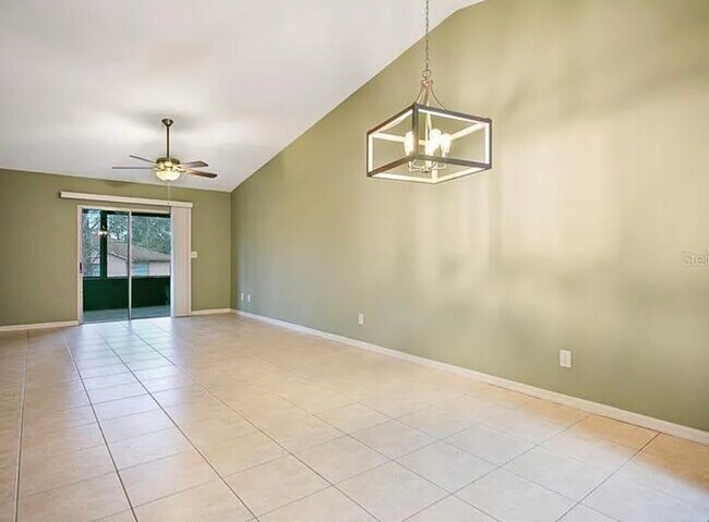 Building Photo - 243 Ridgecrest Loop