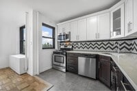 Building Photo - 325 Clinton Ave