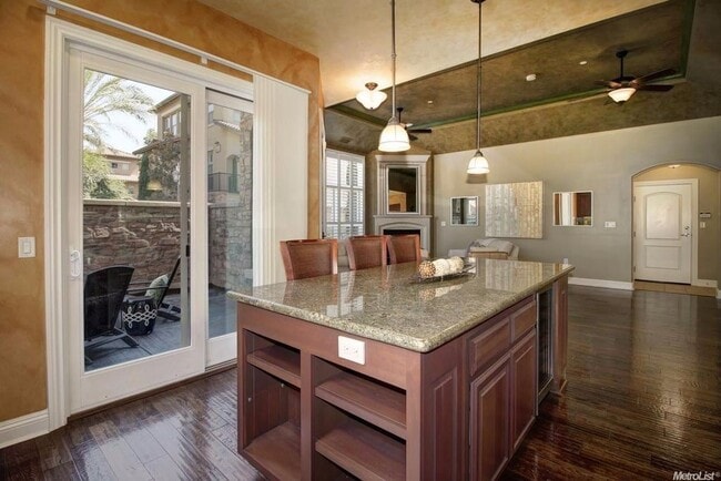 Building Photo - Absolutely Stunning Home in Fabulous Pavil...