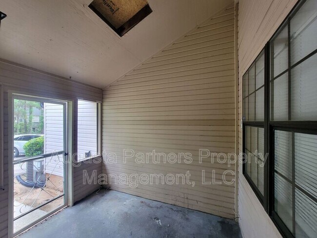Building Photo - 777 Stevens Creek Rd