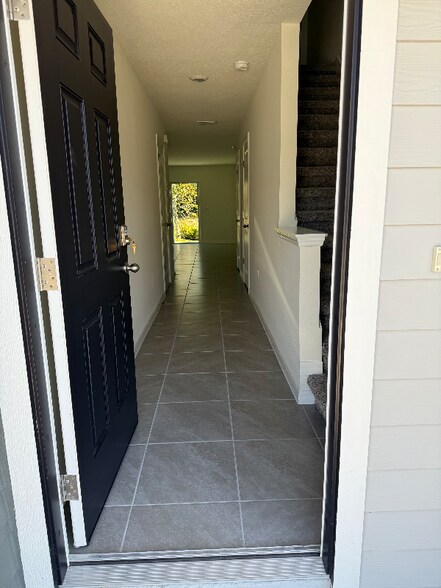 Building Photo - 6595 SW 81st Lp