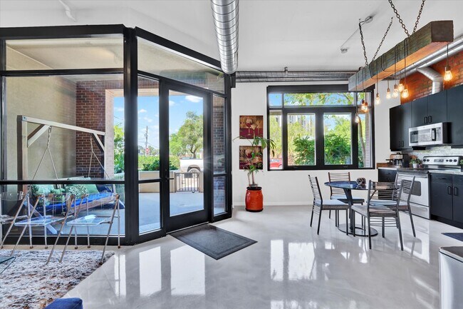 Building Photo - 7301 E 3rd Ave