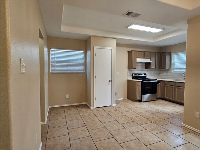 Building Photo - 500 Birch Cluster Ct