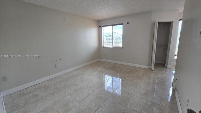 Building Photo - 8615 NW 5th Terrace