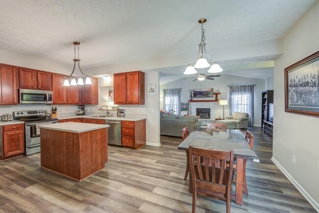 Building Photo - 1589 Morrison Farms Dr