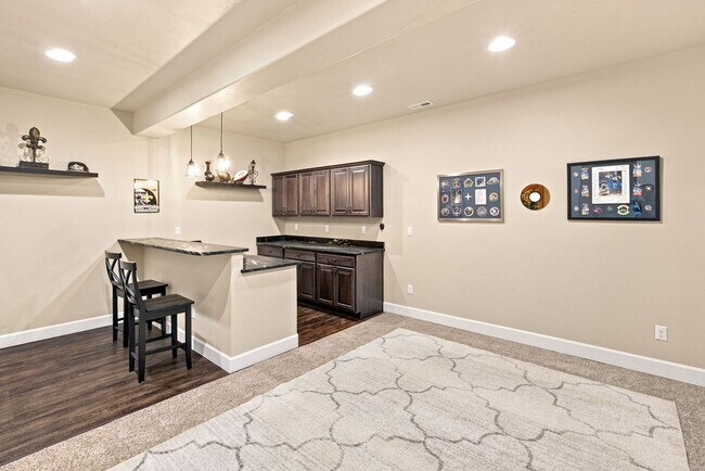 Building Photo - 12441 Woodruff Dr