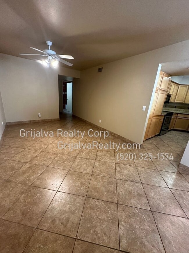 Building Photo - 6430 N Tierra De Las Catalinas