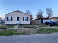 Building Photo - 2BR 1BA with carport