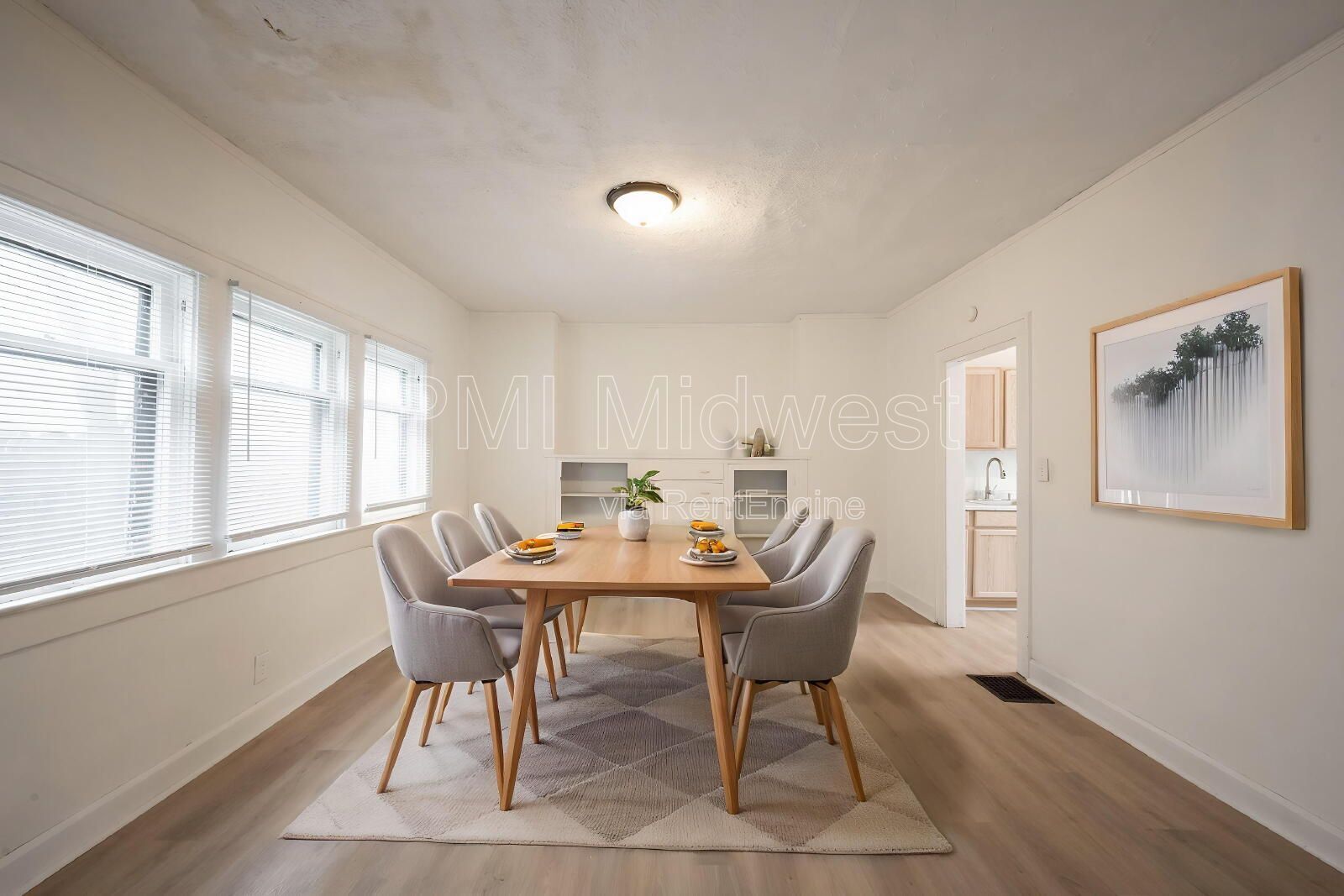 Building Photo - 1331 W 34th St