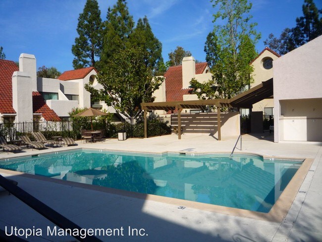 Building Photo - 17935 Caminito Pinero