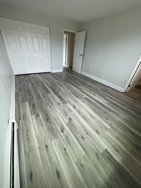 Building Photo - 267 Shorewood Dr