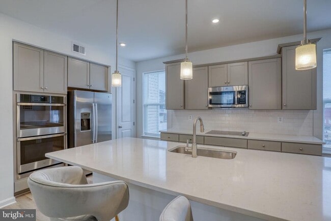 Building Photo - 345 Andrew Ct