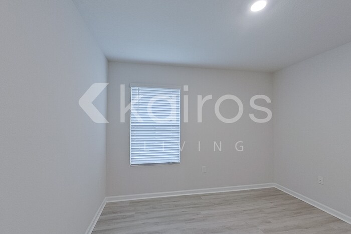 Building Photo - 212 Monarch Ln