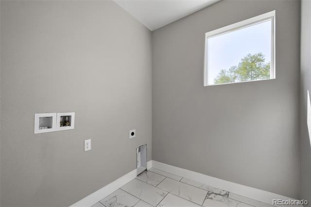 Building Photo - 5526 Clay St